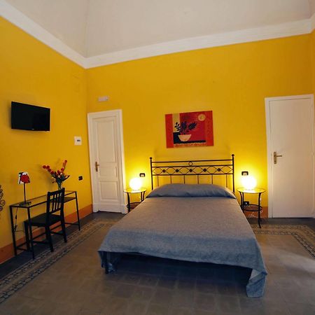 B&B Nel Cuore Di CTA Exterior foto