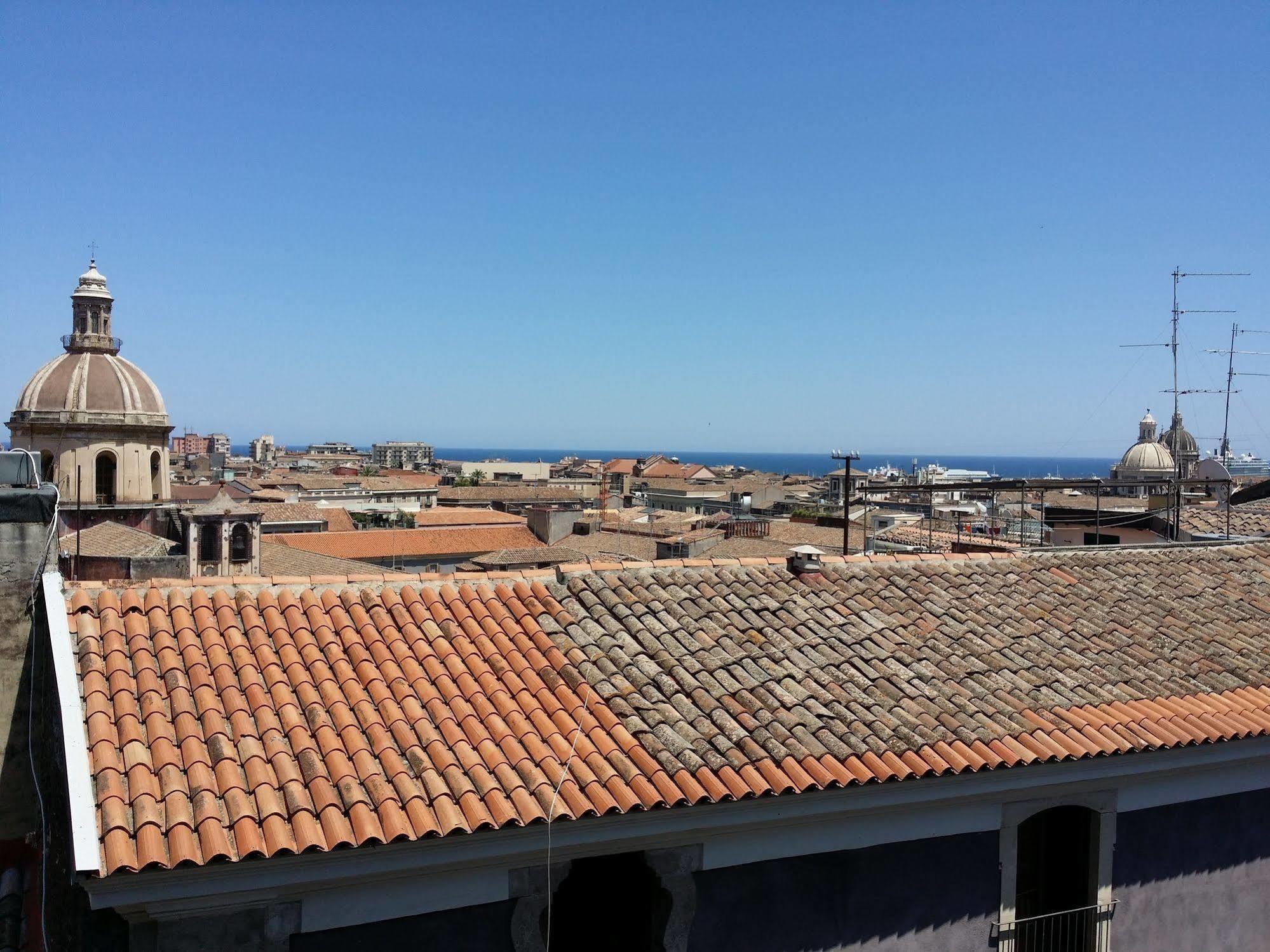B&B Nel Cuore Di CTA Exterior foto