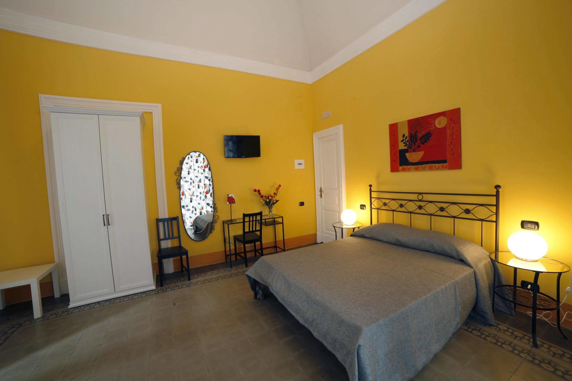 B&B Nel Cuore Di CTA Exterior foto